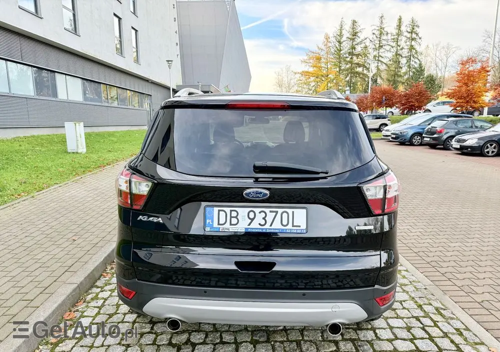 FORD Kuga 1.5 EcoBoost 2x4 Titanium