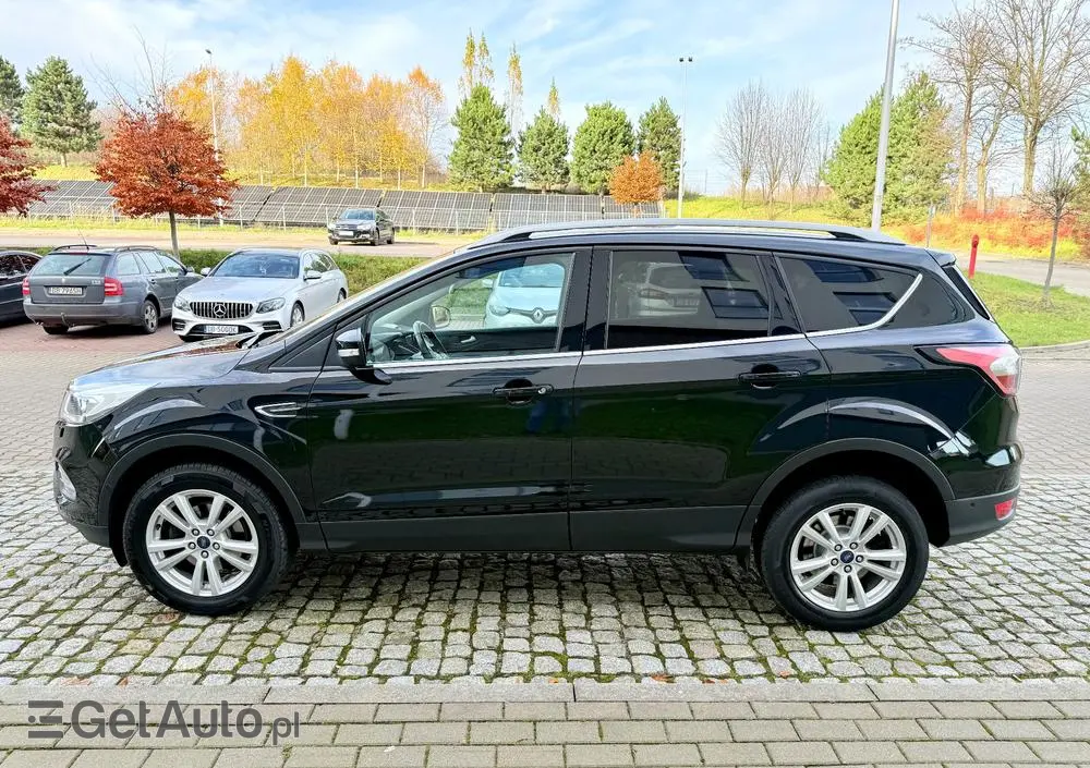 FORD Kuga 1.5 EcoBoost 2x4 Titanium