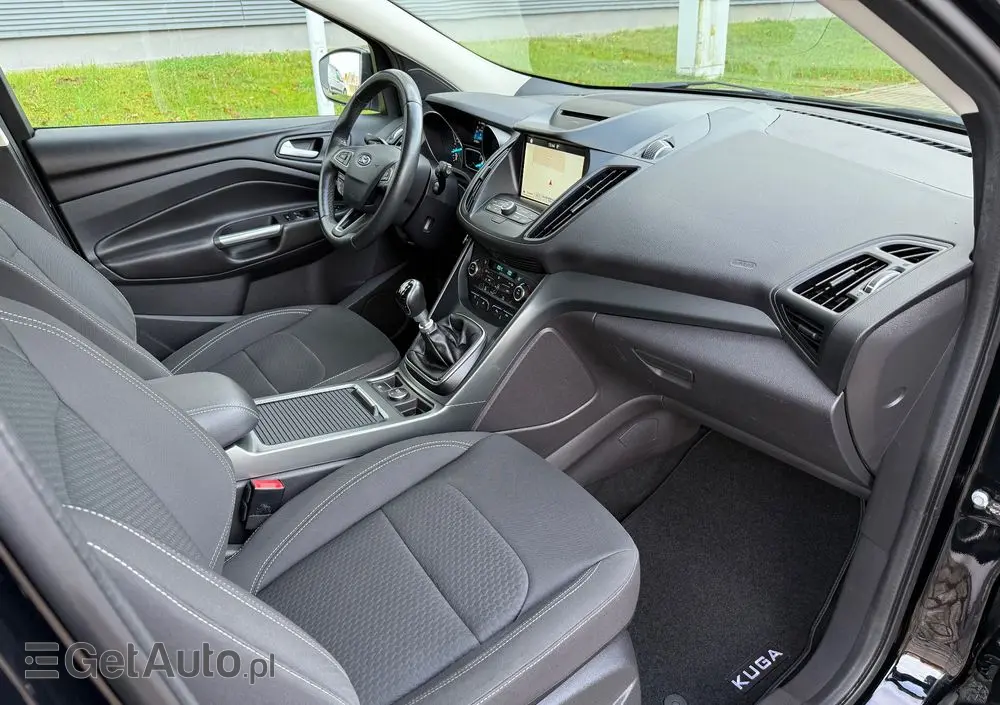 FORD Kuga 1.5 EcoBoost 2x4 Titanium