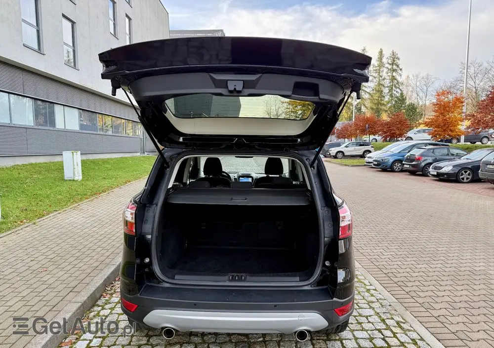 FORD Kuga 1.5 EcoBoost 2x4 Titanium