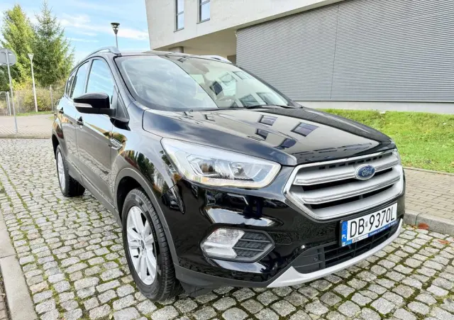 FORD Kuga 1.5 EcoBoost 2x4 Titanium