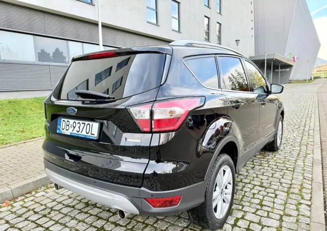 FORD Kuga 1.5 EcoBoost 2x4 Titanium