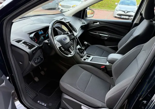 FORD Kuga 1.5 EcoBoost 2x4 Titanium