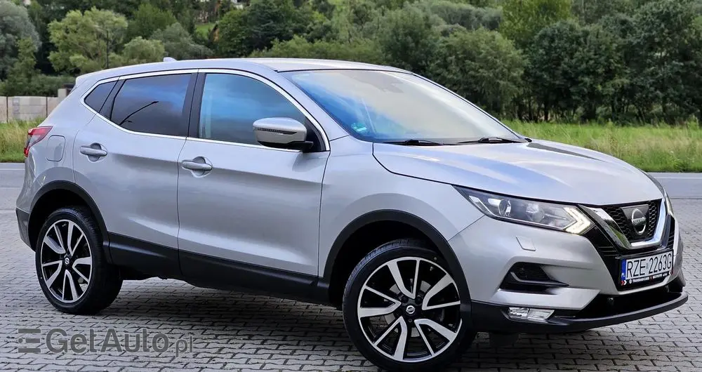 NISSAN Qashqai 1.6 DIG-T N-Connecta