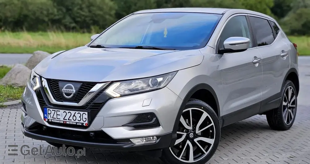 NISSAN Qashqai 1.6 DIG-T N-Connecta