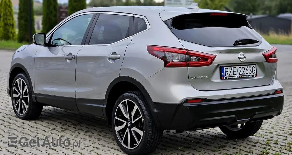 NISSAN Qashqai 1.6 DIG-T N-Connecta