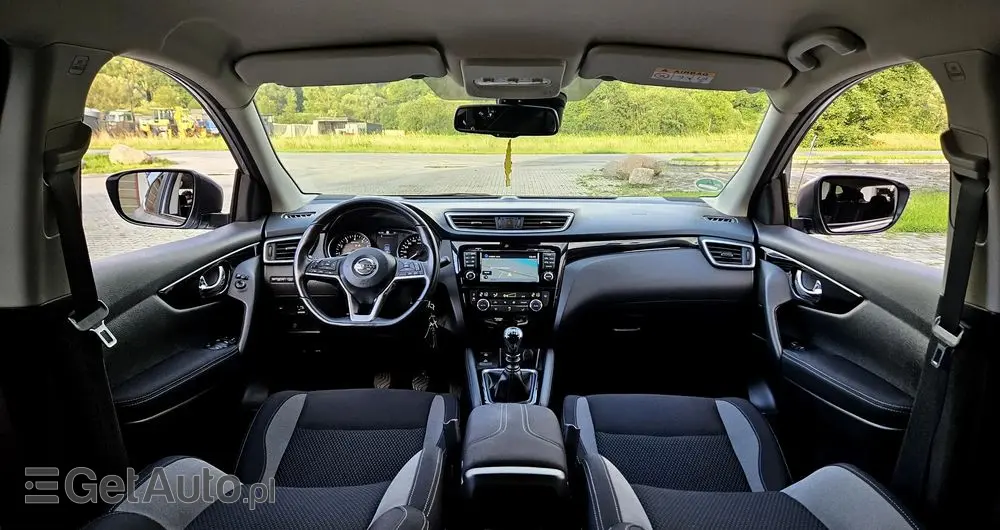 NISSAN Qashqai 1.6 DIG-T N-Connecta