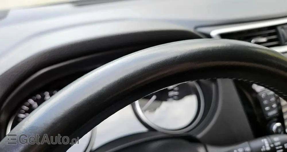 NISSAN Qashqai 1.6 DIG-T N-Connecta