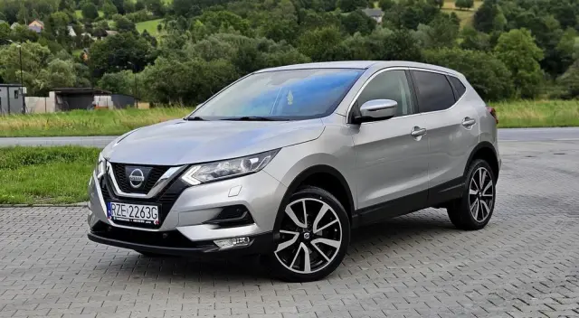 NISSAN Qashqai 1.6 DIG-T N-Connecta