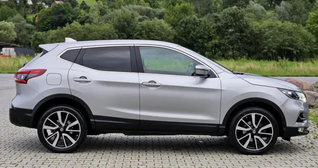 NISSAN Qashqai 1.6 DIG-T N-Connecta