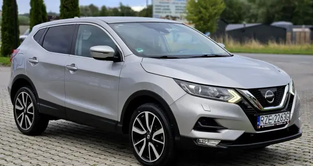 NISSAN Qashqai 1.6 DIG-T N-Connecta