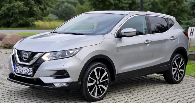 NISSAN Qashqai 1.6 DIG-T N-Connecta