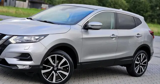 NISSAN Qashqai 1.6 DIG-T N-Connecta