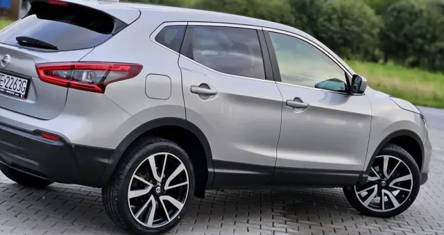 NISSAN Qashqai 1.6 DIG-T N-Connecta