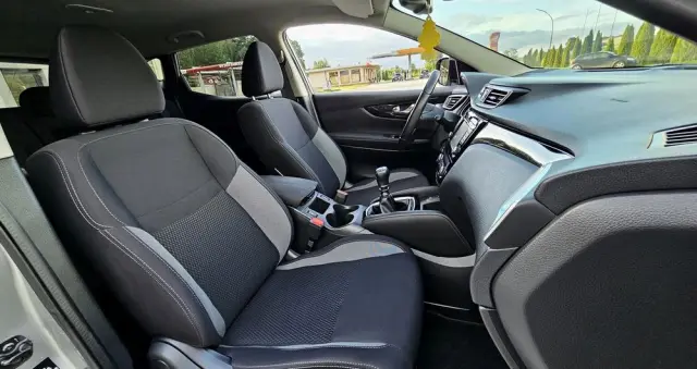 NISSAN Qashqai 1.6 DIG-T N-Connecta