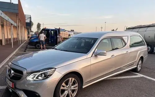 MERCEDES-BENZ Klasa E 