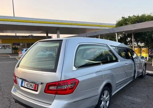 MERCEDES-BENZ Klasa E 