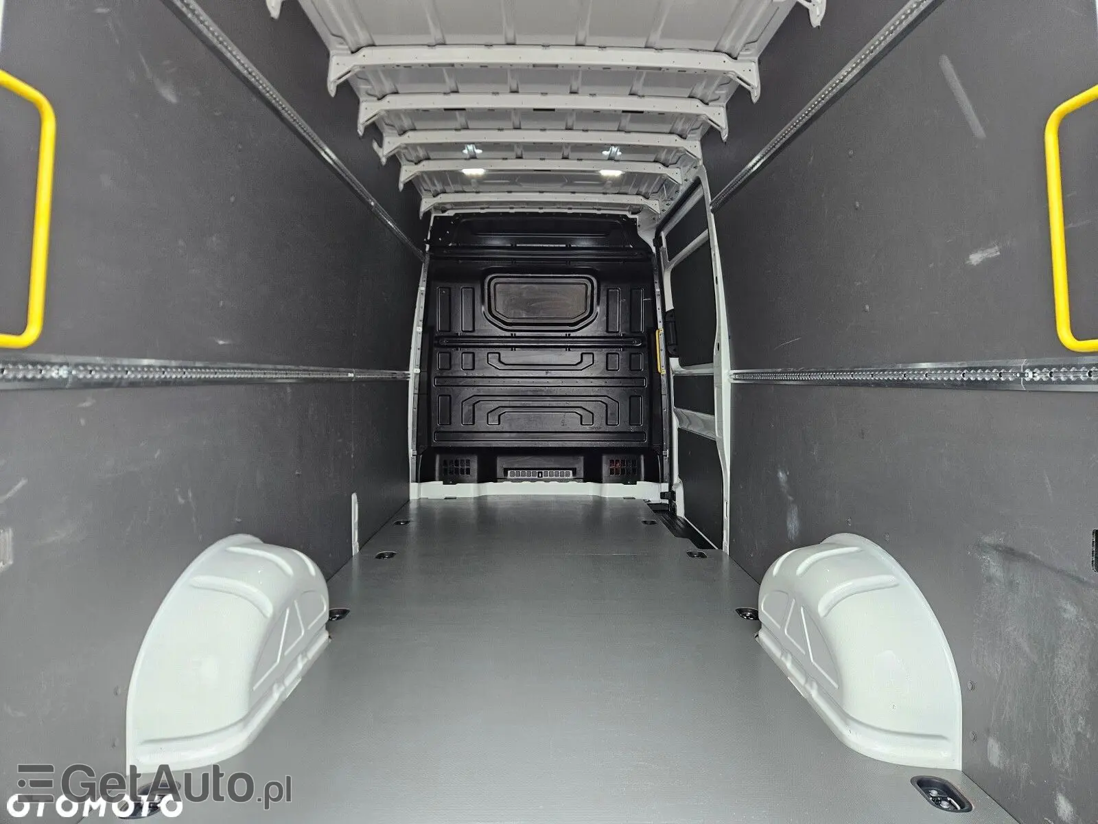 VOLKSWAGEN Crafter L