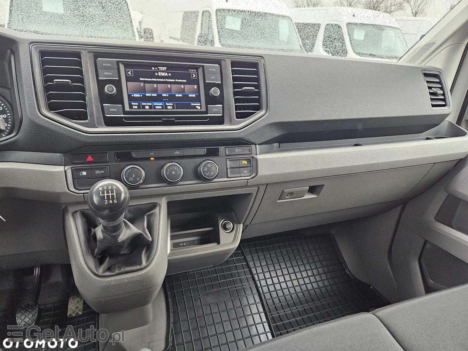 VOLKSWAGEN Crafter L