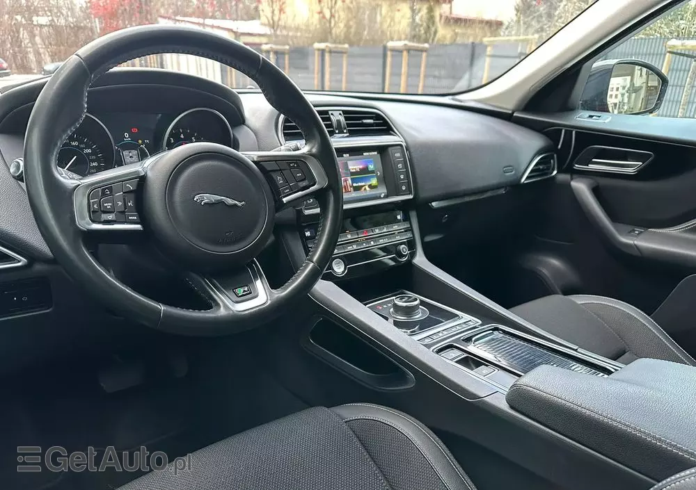 JAGUAR F-Pace 2.0 i4P AWD R-Sport