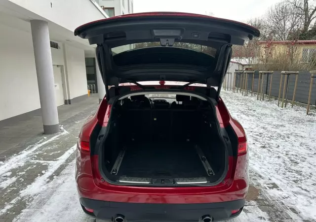 JAGUAR F-Pace 2.0 i4P AWD R-Sport