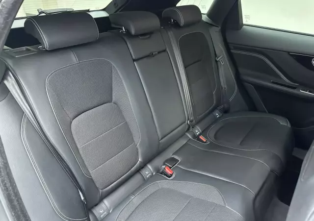 JAGUAR F-Pace 2.0 i4P AWD R-Sport