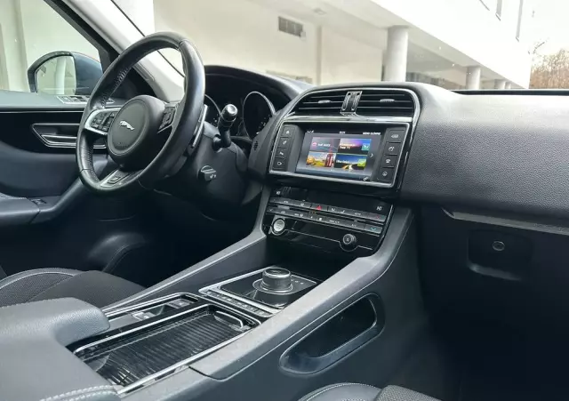 JAGUAR F-Pace 2.0 i4P AWD R-Sport