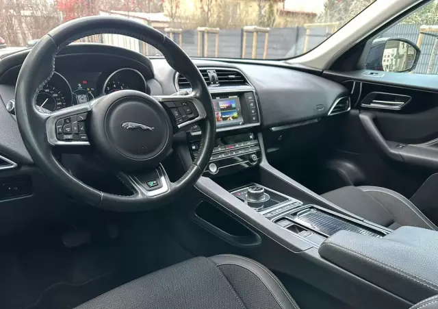 JAGUAR F-Pace 2.0 i4P AWD R-Sport