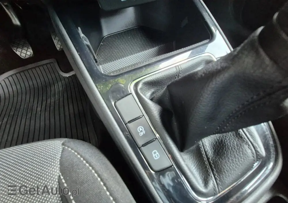 SKODA Fabia 1.0 TSI Ambition