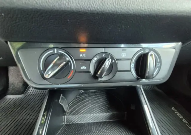 SKODA Fabia 1.0 TSI Ambition