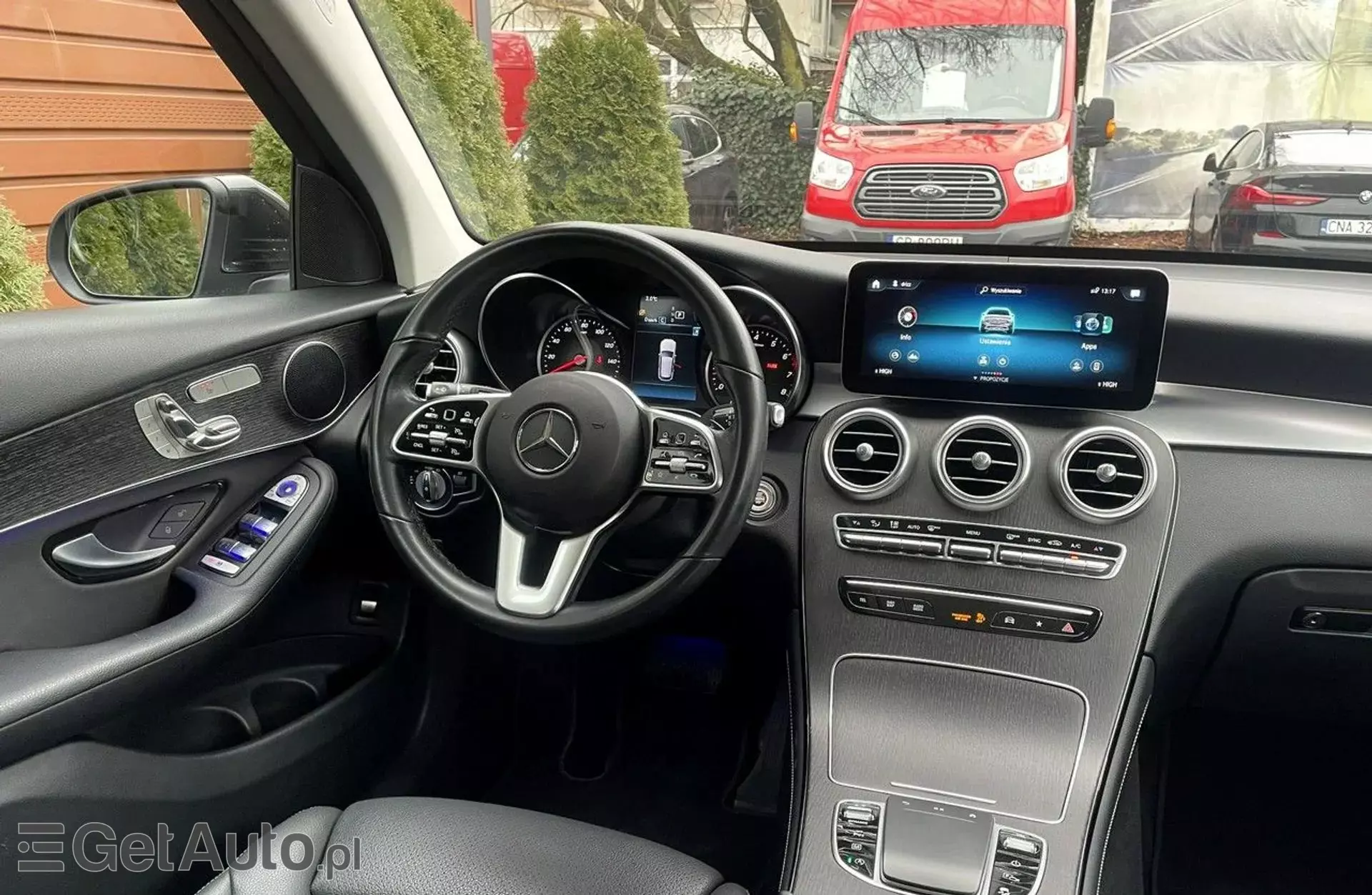 MERCEDES-BENZ GLC 