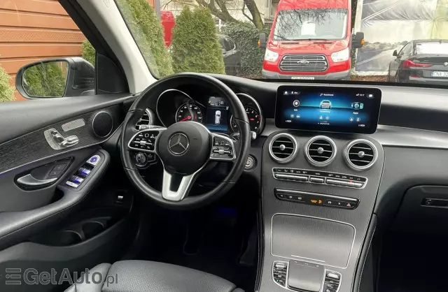 MERCEDES-BENZ GLC 
