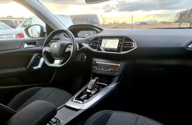 PEUGEOT 308 1.5 BlueHDi (130 KM) Automatic