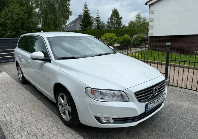 VOLVO V70 D4 Drive-E Dynamic Momentum