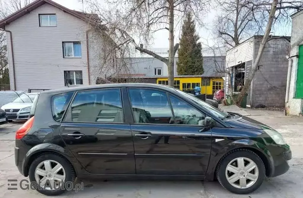 RENAULT Scenic 
