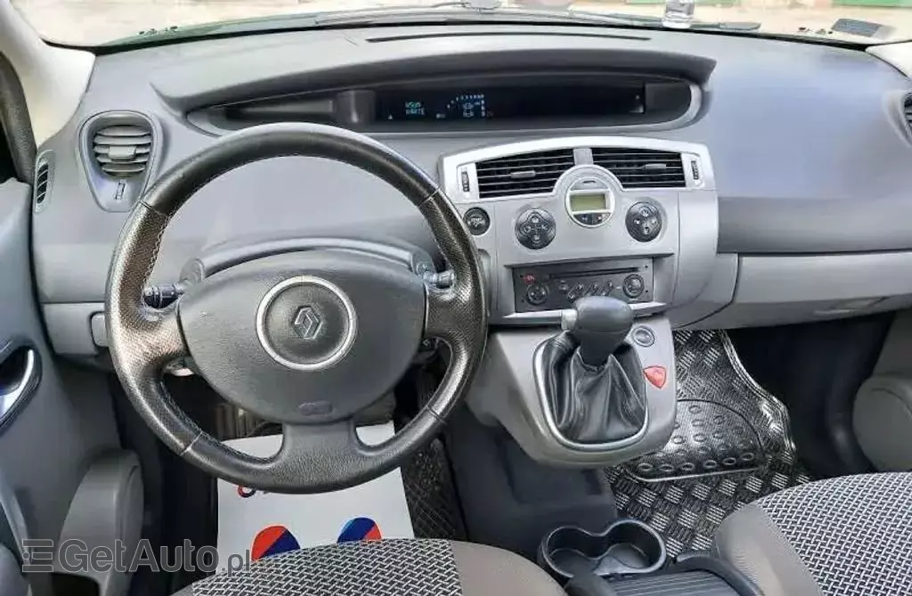 RENAULT Scenic 