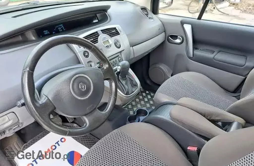 RENAULT Scenic 
