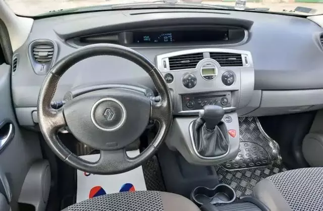 RENAULT Scenic 