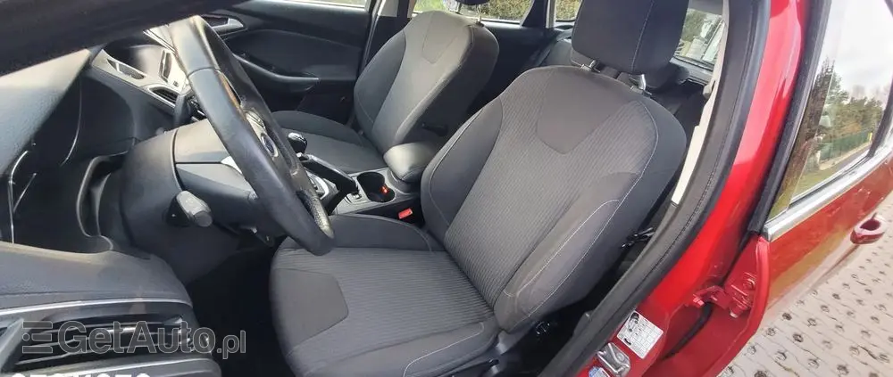 FORD Focus 1.6 EcoBoost Start-Stopp-System SYNC Edition