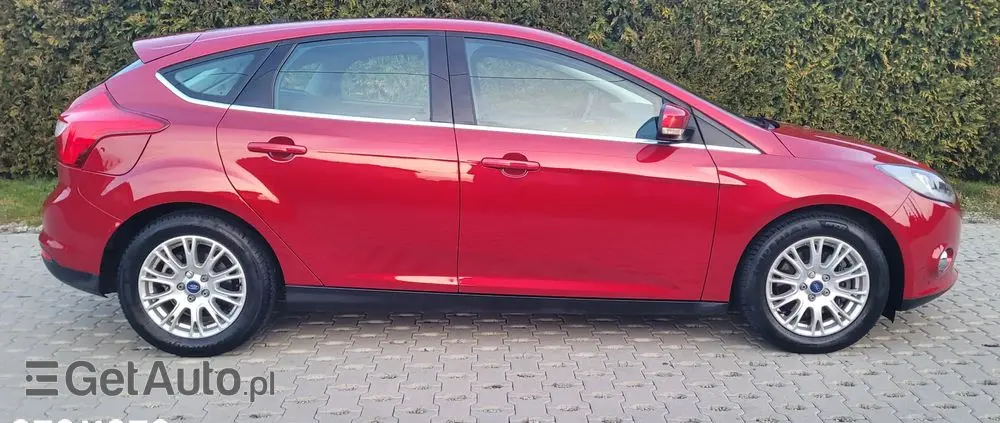 FORD Focus 1.6 EcoBoost Start-Stopp-System SYNC Edition