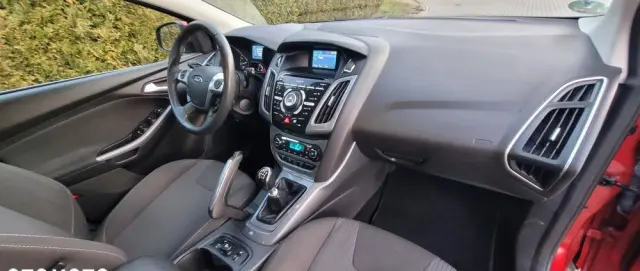 FORD Focus 1.6 EcoBoost Start-Stopp-System SYNC Edition