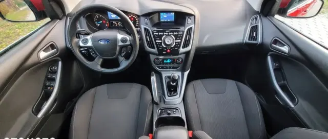 FORD Focus 1.6 EcoBoost Start-Stopp-System SYNC Edition