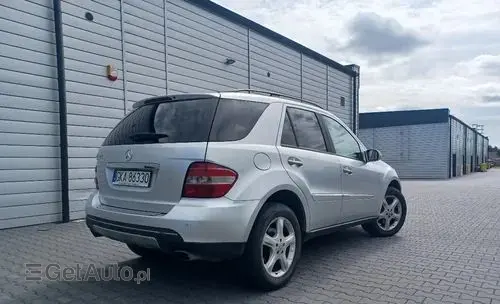 MERCEDES-BENZ ML 
