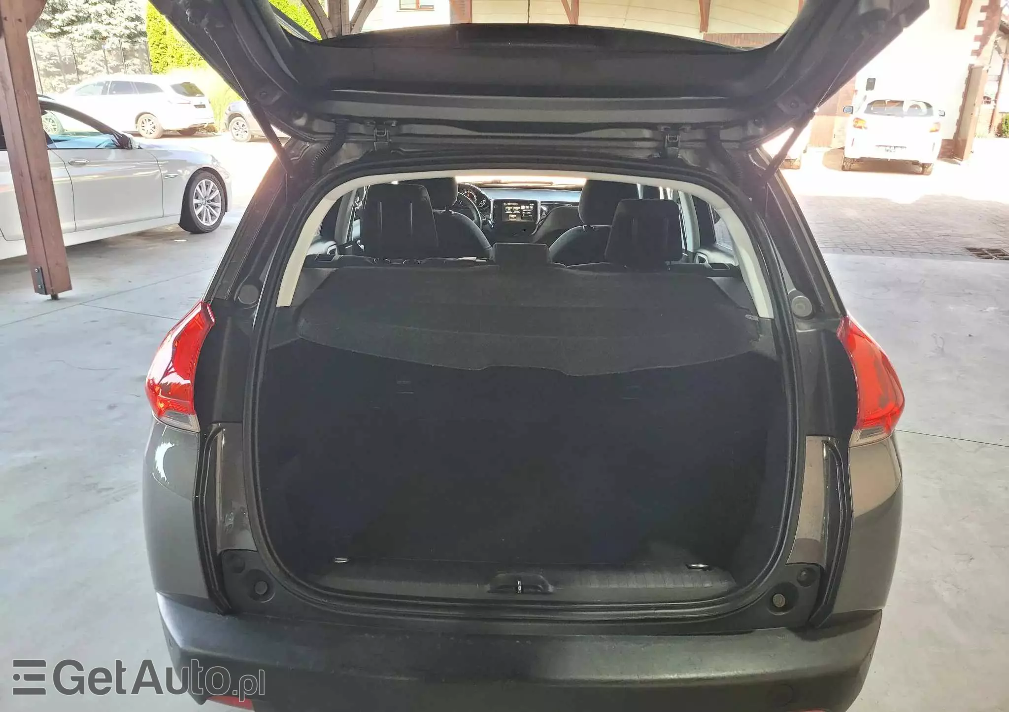 PEUGEOT 2008 1.2 Pure Tech Style