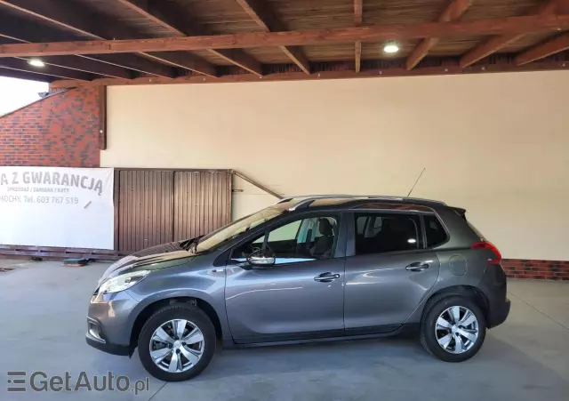 PEUGEOT 2008 1.2 Pure Tech Style