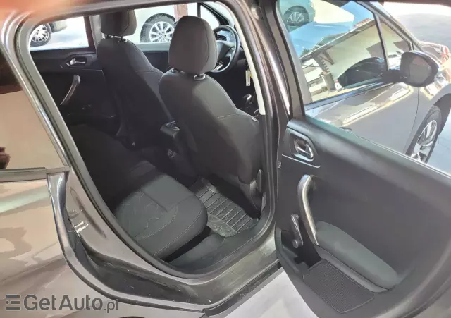 PEUGEOT 2008 1.2 Pure Tech Style