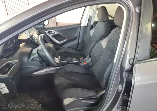 PEUGEOT 2008 1.2 Pure Tech Style