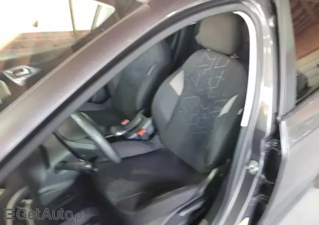 PEUGEOT 2008 1.2 Pure Tech Style