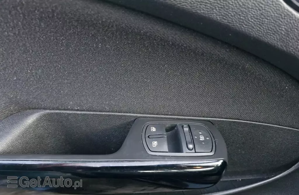 OPEL Corsa 1.4 XER (100 KM)