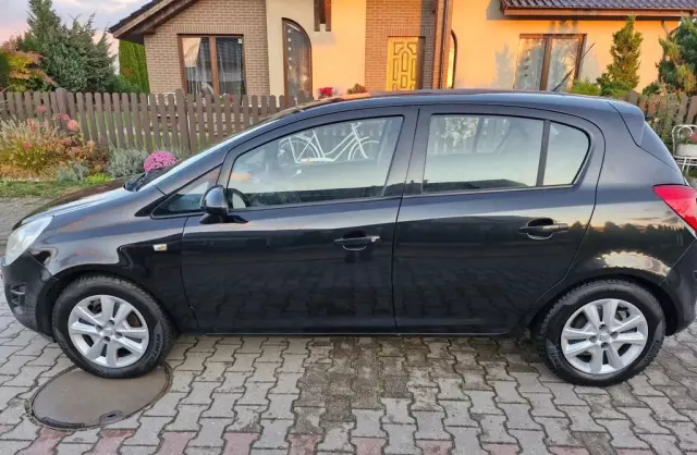 OPEL Corsa 1.4 XER (100 KM)